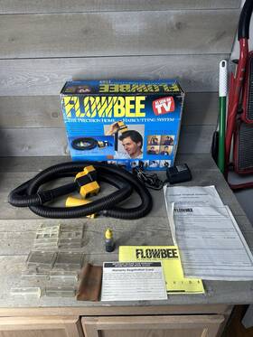 Flowbee 29293 The Precision Home Haircutting Trimming System With Box And Accessories