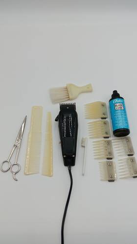 Montgomery Ward 19974 Vintage Signature Electric Hair Clipper With All Original Extras