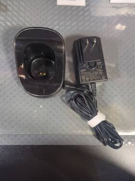 10182 Oster Cordless 76 Charging Stand Only Pre-owned Black #j2