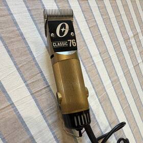 Oster 111382 Classic 76 Corded Electric Clipper Gold