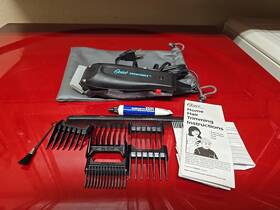 284-19 Oster Vintage Hair Clippers- Model Series B With Guards- Tested Working