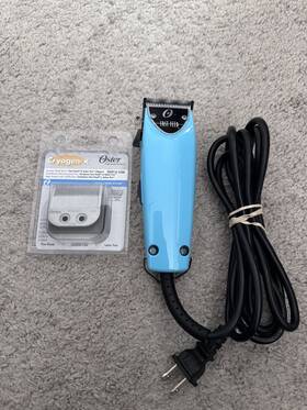 Oster 880128714344 Fast Feed Limited Edition Hair Adjustable Pro Clipper Aqua Sky Blue Used