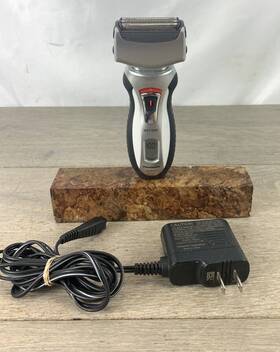Es-rt51 Panasonic Mens Shaver 3 Blade Electric Razor Wet/dry Tested With Charger Es-rt51 Panasonic Mens Shaver 3 Blade Electric Razor Wet/dry Tested With Charger