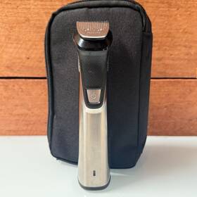 9000-21 Philips Norelco Multigroom Series Piece Mens Grooming Kit For Beard