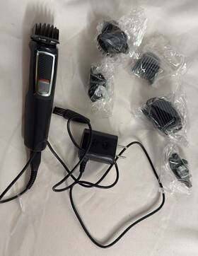 5kll Philips Norelco Multi Groomer Series 3000 Trimmer All-in-one Mens Grooming Kit-used