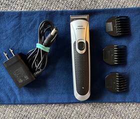 Bt1100 Philips Norelco Series 1000 Cordless Beard Trimmer 3 Fixed Combs