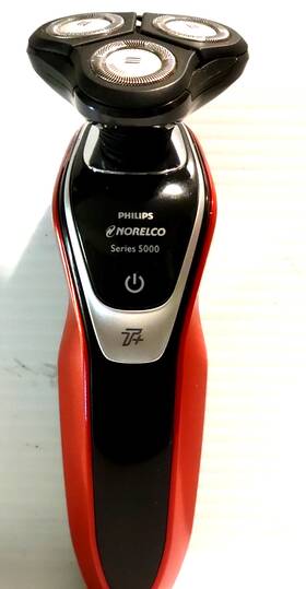 S5640 Philips Norelco Series 5000 Wet Dry Electric Shaver