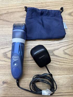 Philips Norelco T870 Accuvac Beard And Mustache Trimmer Vtg Vacuum Groomer Razor