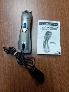 Remington Mb-70 Titanium Vacuum Beard And Mustache Trimmer-rechargeable