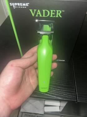 Supreme Trimmer Stc5098/st3778/stf602 Vader Professional Liner For Barbers With 210 Min Run Ti
