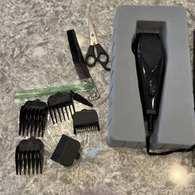 Vivitar 1450920 Hair Clipper Kit With Combs Haircutting -used Cleaned And Tested -read