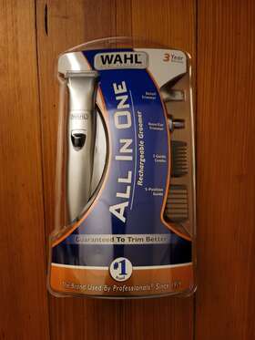 Wahl 043917105840 All-in-one Rechargeable Head/nose/ear Groomer 14 Pieces. New/free Shipping