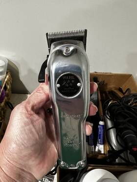 9144911 Wahl Cordless Magic Clip Silver Hair Clipper For Head And Face