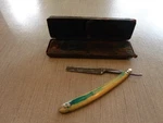 Vintage Knight Koken's Barber Co. Straight Razor. Fixed Price $24.99.