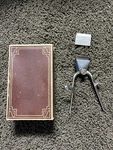 Vintage Hand Held Hair Trimmer Clipper Montgomery Ward Box. Fixed Price $8.95.