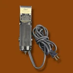 Vtg Oster Model 76 Detachable Blade Electric Clipper With (000) Only. Fixed Price $109.99.
