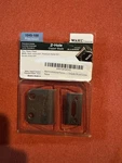 Wahl Professional 1045-100 2 Hole Precision Clipper Blade Screws & Oil Set New. Fixed Price $20.00.