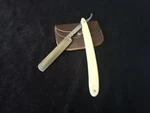 Antique Straight Razor Robeson Shuredge Rochester New York. Fixed Price $15.84.